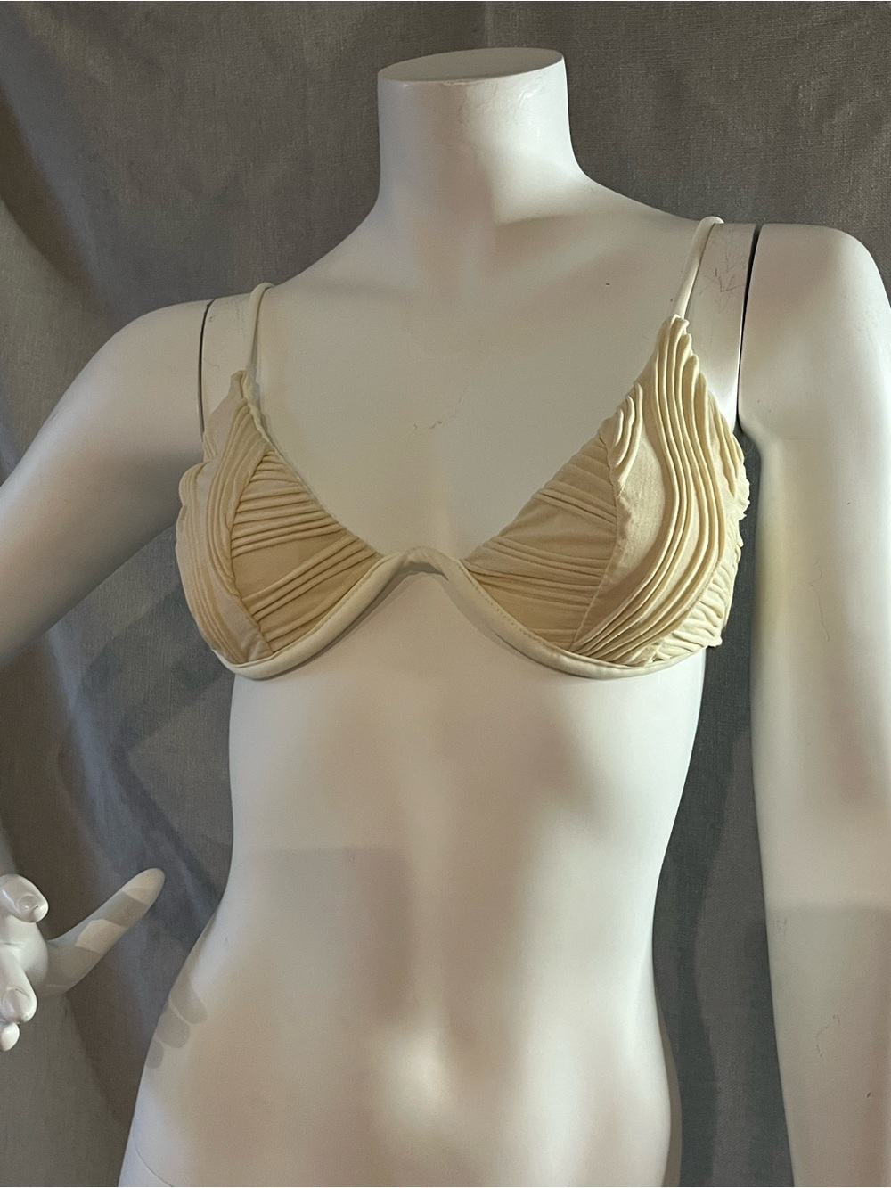 Zaful Cream Ruched Underwire Bikini Top